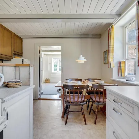 Pet Friendly In With Kitchen Ferienhaus