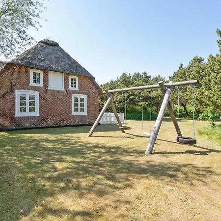 Pet Friendly In Romo With Kitchen Holiday home *