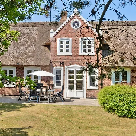 Ferienhaus Pet Friendly In With Kitchen *